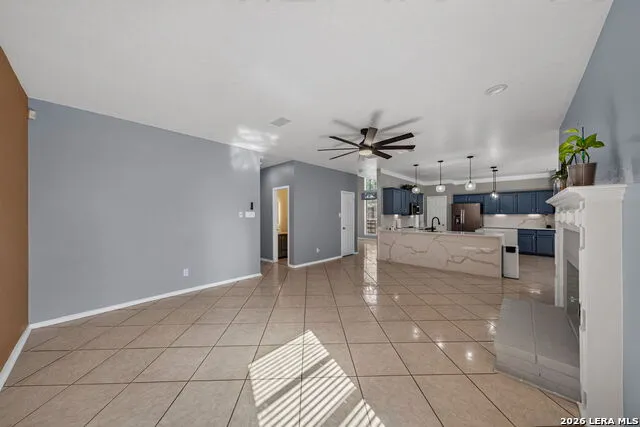 6207 SPRING VLY San Antonio, TX 78247