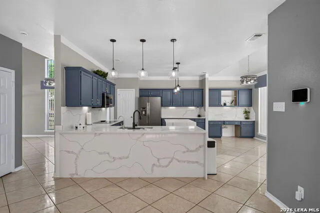 6207 SPRING VLY San Antonio, TX 78247