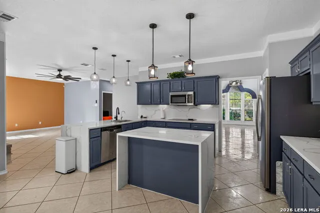 6207 SPRING VLY San Antonio, TX 78247