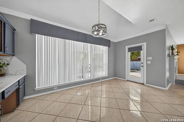 6207 SPRING VLY San Antonio, TX 78247
