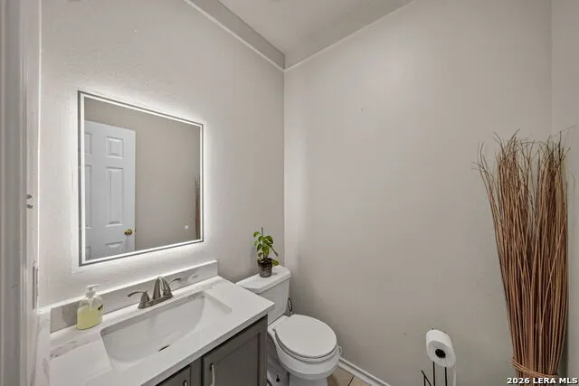 6207 SPRING VLY San Antonio, TX 78247