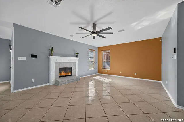 6207 SPRING VLY San Antonio, TX 78247