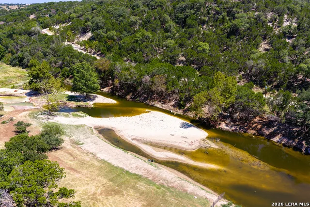 179 Box S Dr Kerrville, TX 78028
