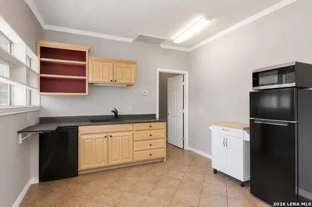 179 Box S Dr Kerrville, TX 78028