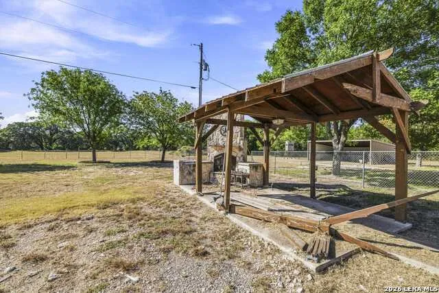 626 Spur 100 Kerrville, TX 78028