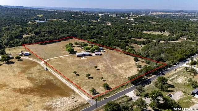626 Spur 100 Kerrville, TX 78028