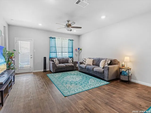 543 GOLDEN GROVE PKWY San Marcos, TX 78666