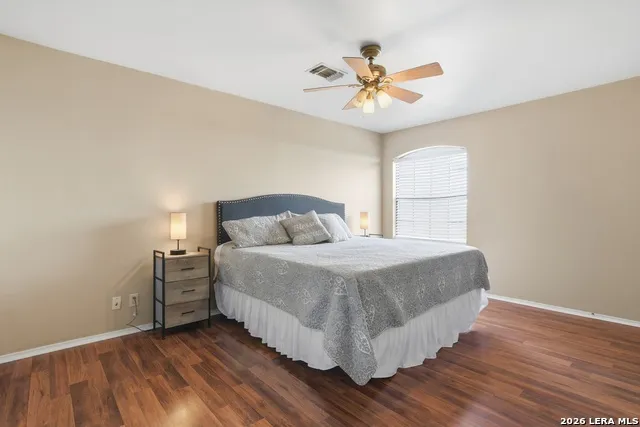 1518 33rd Hondo, TX 78861