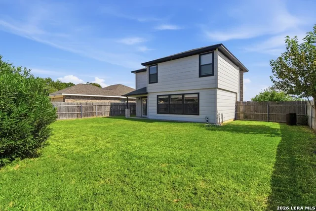 1518 33rd Hondo, TX 78861