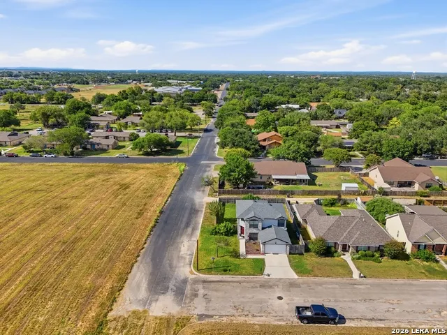 1518 33rd Hondo, TX 78861