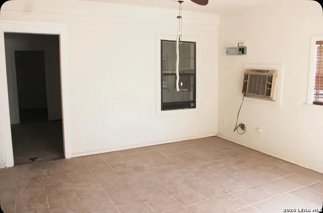 311 MULBERRY ST Pearsall, TX 78061