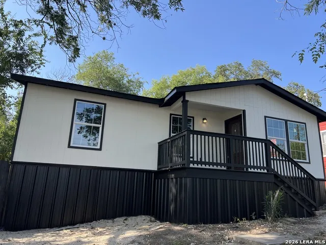 1528 KAYTON AVE San Antonio, TX 78210