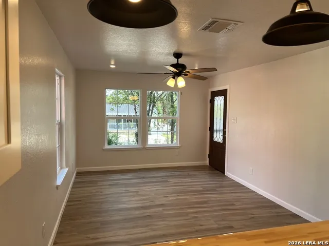 1528 KAYTON AVE San Antonio, TX 78210