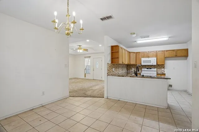 220 Loma Vista Dr Kerrville, TX 78028