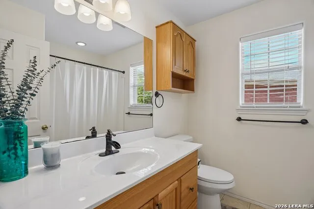 220 Loma Vista Dr Kerrville, TX 78028