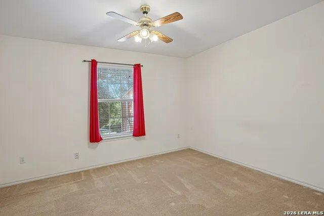 220 Loma Vista Dr Kerrville, TX 78028