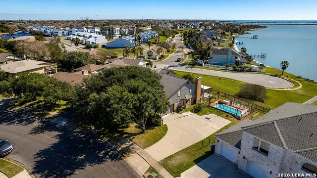 928 WATERVIEW ST Portland, TX 78374