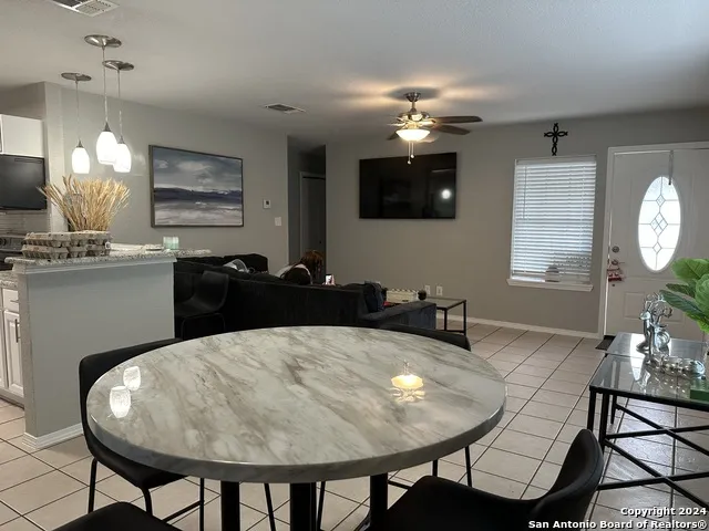 420 Canyon Edge Canyon Lake, TX 78133