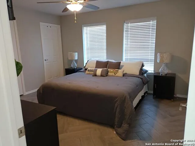 420 Canyon Edge Canyon Lake, TX 78133