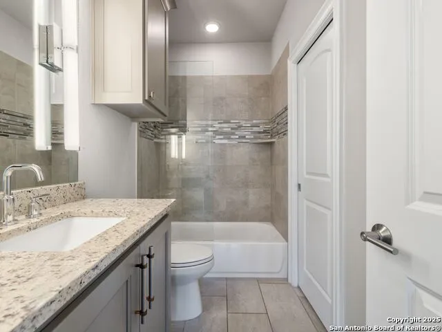 4020 Luz Del Faro San Antonio, TX 78261