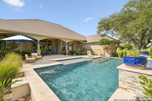 1994 FM 3006 Pleasanton, TX 78064