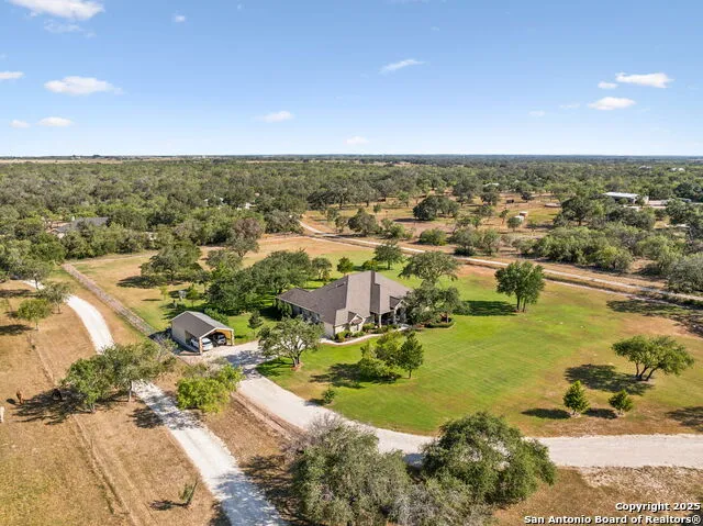 1994 FM 3006 Pleasanton, TX 78064