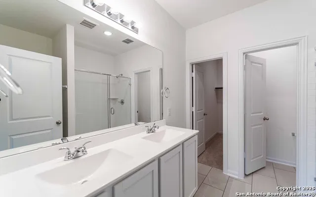 8920 Grey Elm Elmendorf, TX 78112