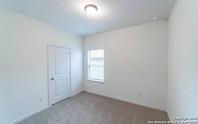 8920 Grey Elm Elmendorf, TX 78112