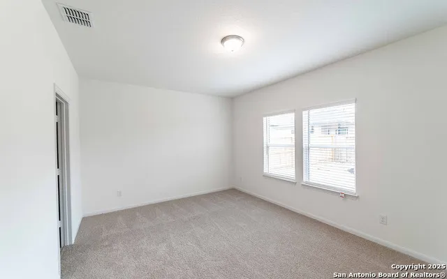 8920 Grey Elm Elmendorf, TX 78112