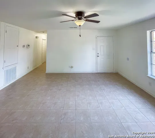 1206 Fairview Beeville, TX 78102
