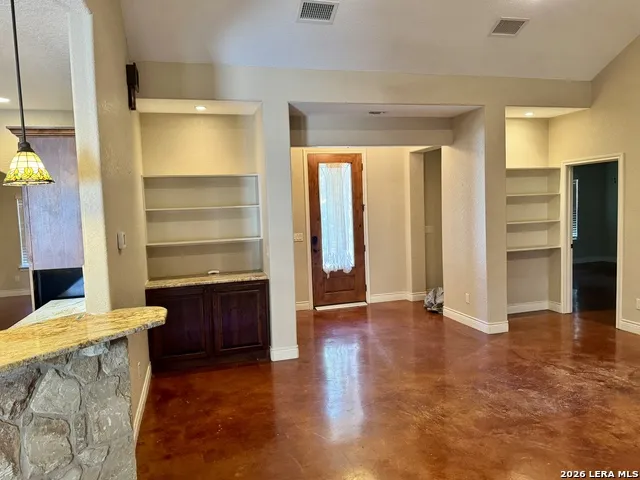1351 Heritage HL Canyon Lake, TX 78133