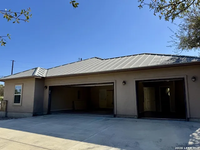 1351 Heritage HL Canyon Lake, TX 78133