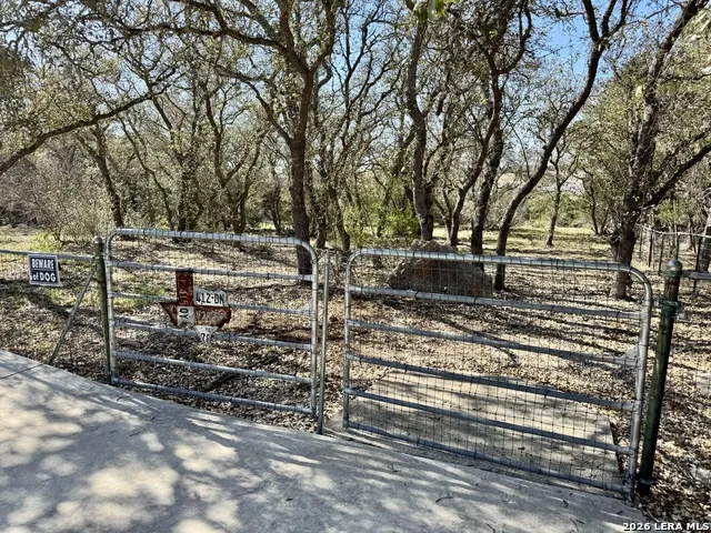 1351 Heritage HL Canyon Lake, TX 78133
