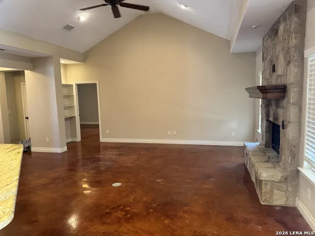 1351 Heritage HL Canyon Lake, TX 78133