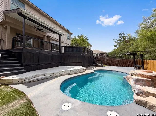 10602 SPRINGWOOD SQ Universal City, TX 78148