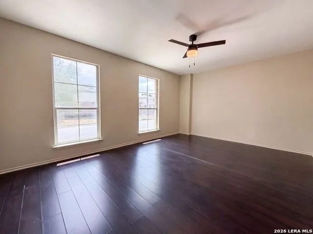 10602 SPRINGWOOD SQ Universal City, TX 78148