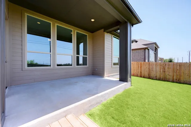 255 White Oak Castroville, TX 78009