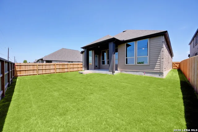 255 White Oak Castroville, TX 78009