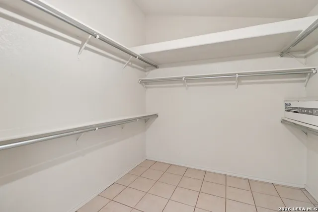 632 Oak Valley Kerrville, TX 78028