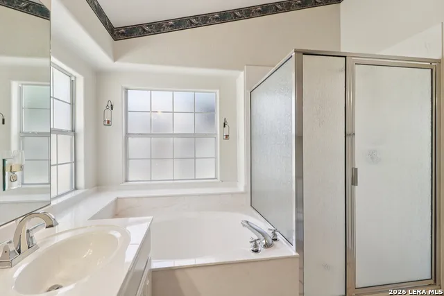632 Oak Valley Kerrville, TX 78028