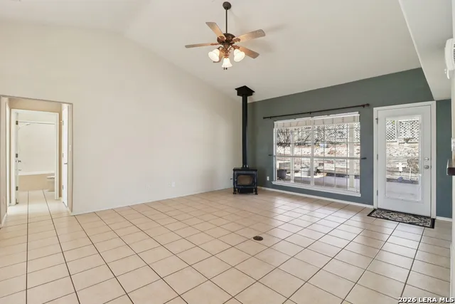 632 Oak Valley Kerrville, TX 78028