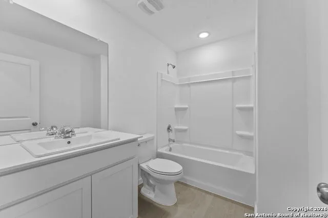 1824 Stonechat New Braunfels, TX 78130