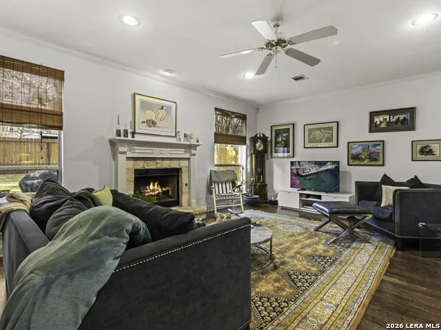 16107 La Madera Rio Helotes, TX 78023