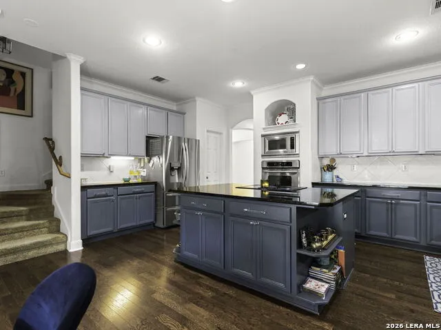 16107 La Madera Rio Helotes, TX 78023