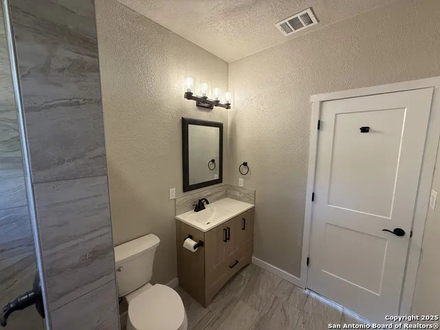 1288 Lonesome Canyon Lake, TX 78133