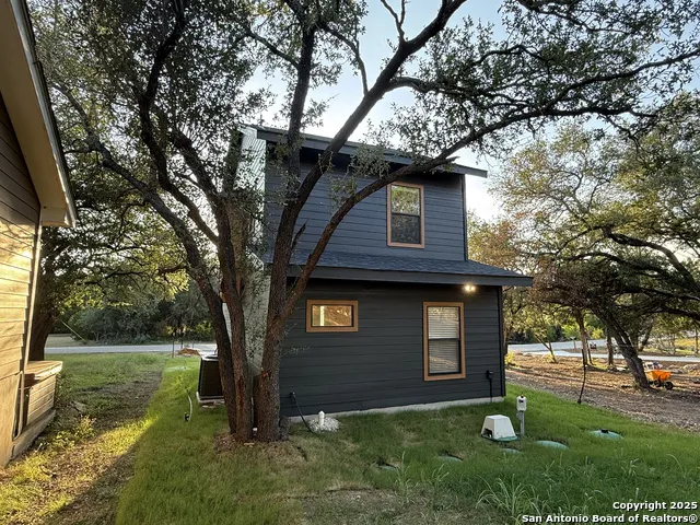 1288 Lonesome Canyon Lake, TX 78133