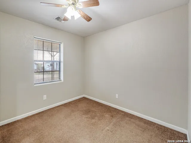 813 Pleasant Acres Seguin, TX 78155
