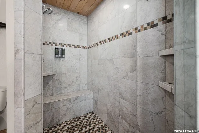 1012 Mourning Dove Canyon Lake, TX 78133