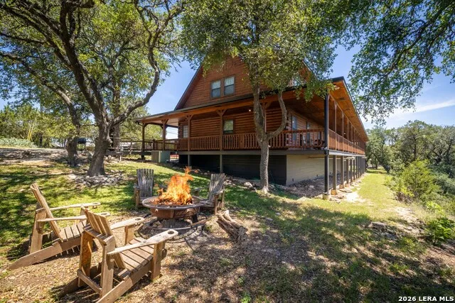 1012 Mourning Dove Canyon Lake, TX 78133