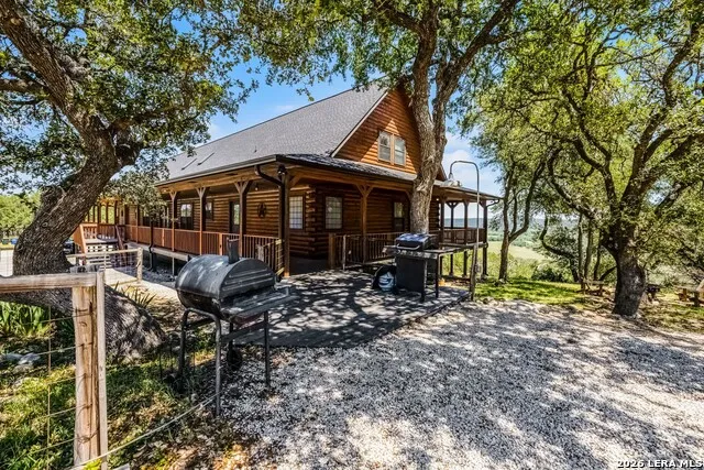 1012 Mourning Dove Canyon Lake, TX 78133